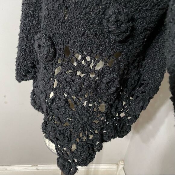 Carraig Donn‎ Black Crochet Flowers 100% Pure Irish Boho Indie Wool Sweater S - Picture 3 of 10